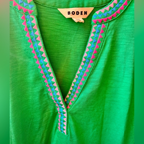 Boden Chloe Embroidered Short Dress, Rich Emerald - Picture 2 of 5